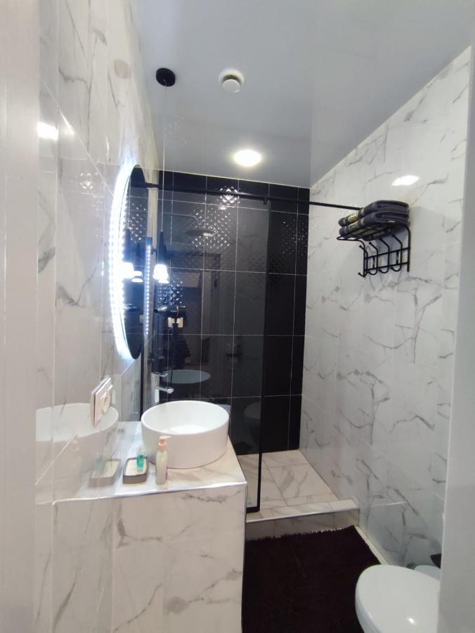 Zest Hotel & Spa Oral Bagian luar foto